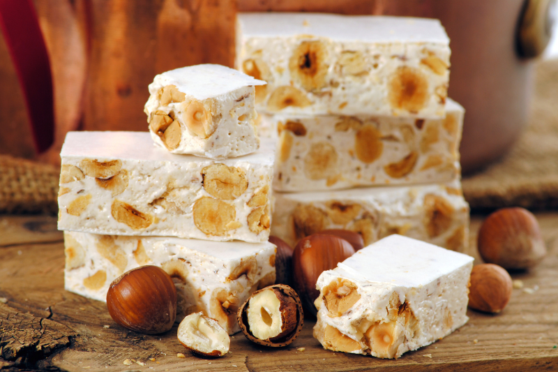 @Canva - leonori Torrone